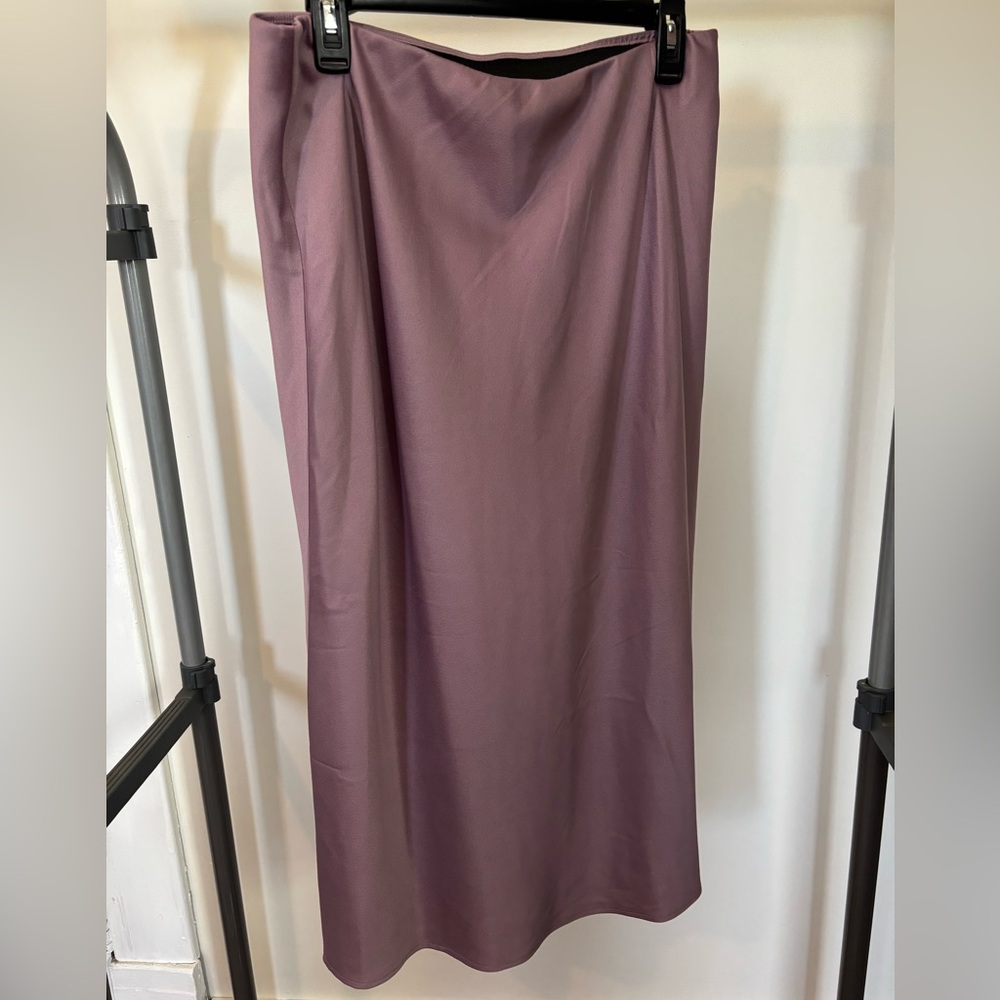 Elegant Mauve Slip Skirt